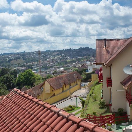 فندق Pousada Alpenrose Campos do Jordão المظهر الخارجي الصورة